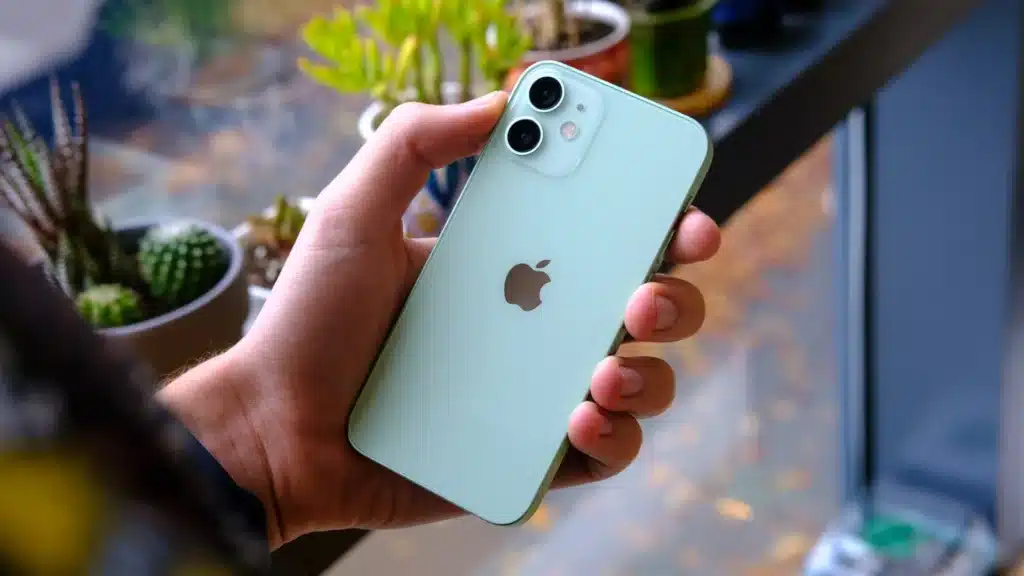 Refurbished iPhone 12